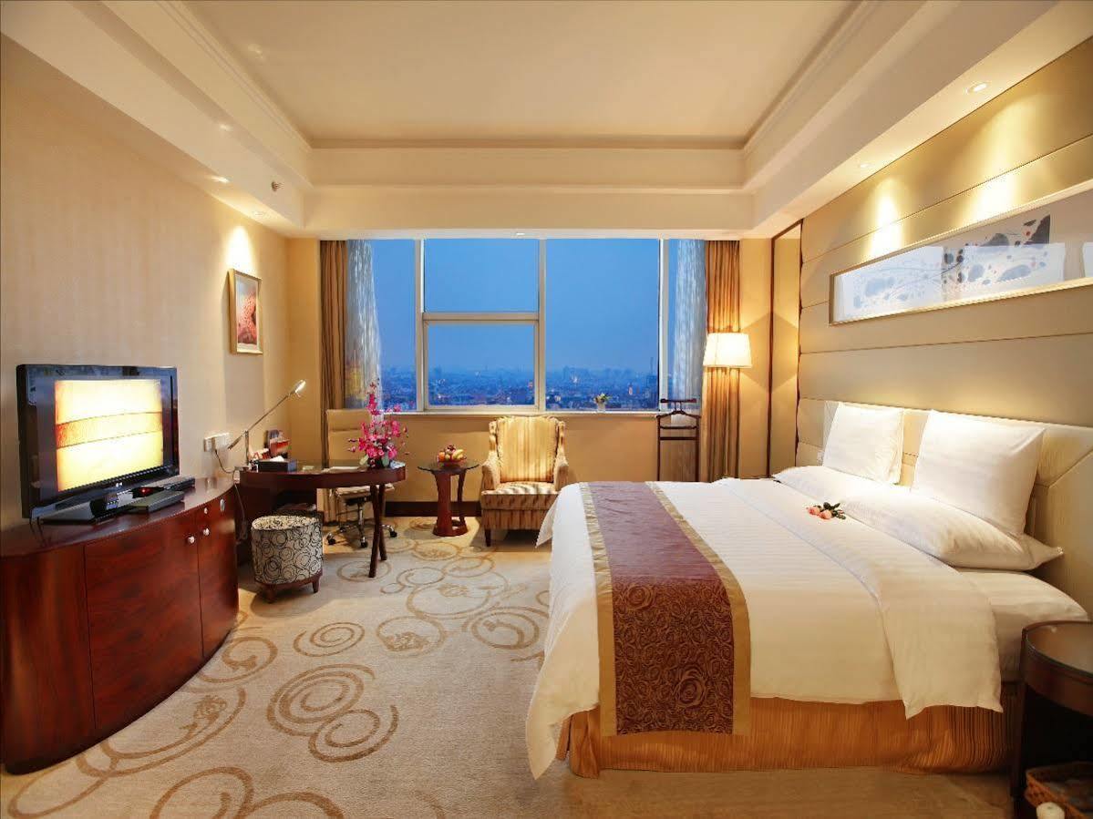 Golden Shining New Century Grand Hotel Beihai Eksteriør bilde