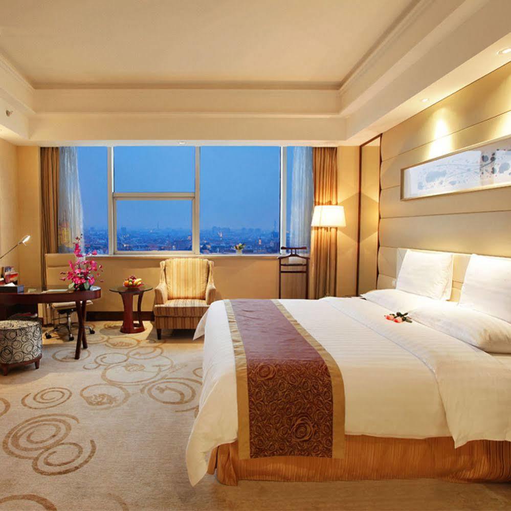 Golden Shining New Century Grand Hotel Beihai Eksteriør bilde